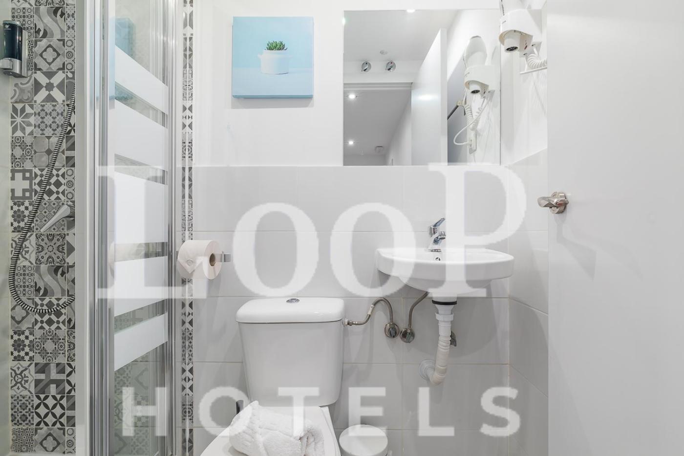 Loop America Guest house *